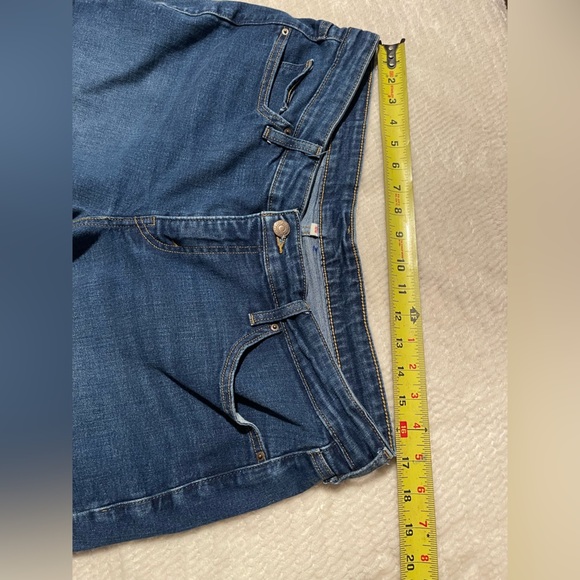 Classic Blue Denim Shorts Sz 16 - Picture 4 of 6